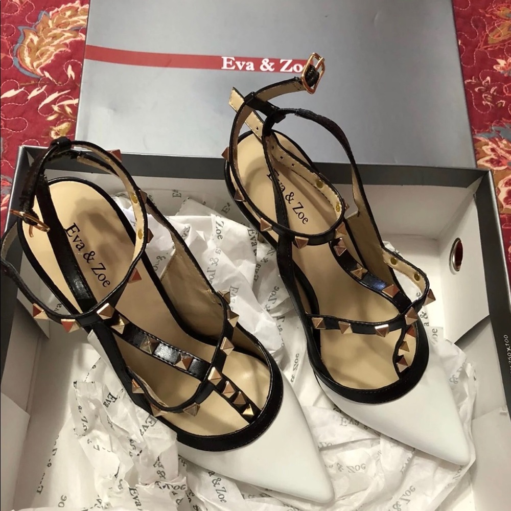 Eva& Zoe shoes size 9!